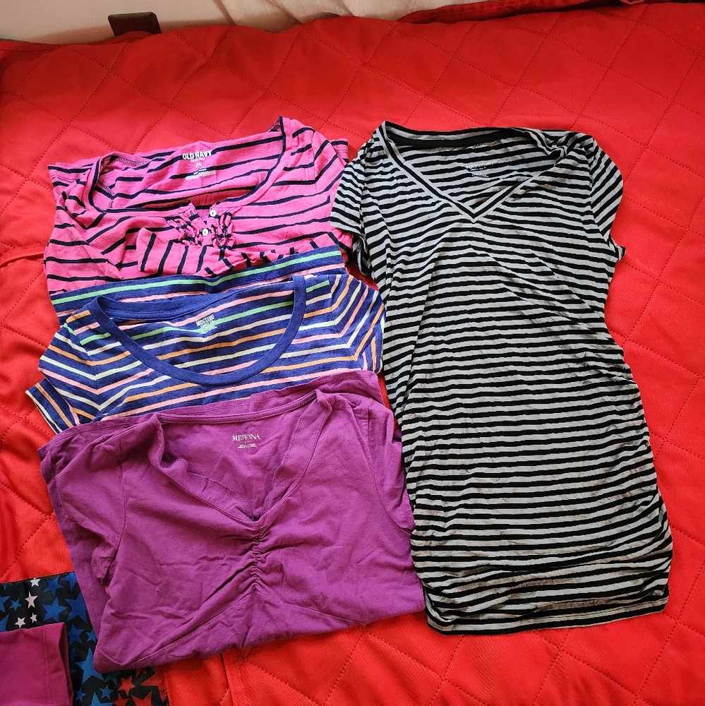 4 Shirts Size Small